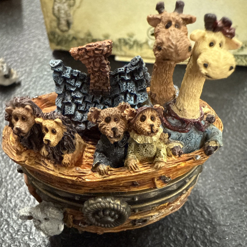 NEW Boyds Bears Uncle Bean's Treasure Boxes “Surf’s Up” Noah’s Ark Drip McNibble