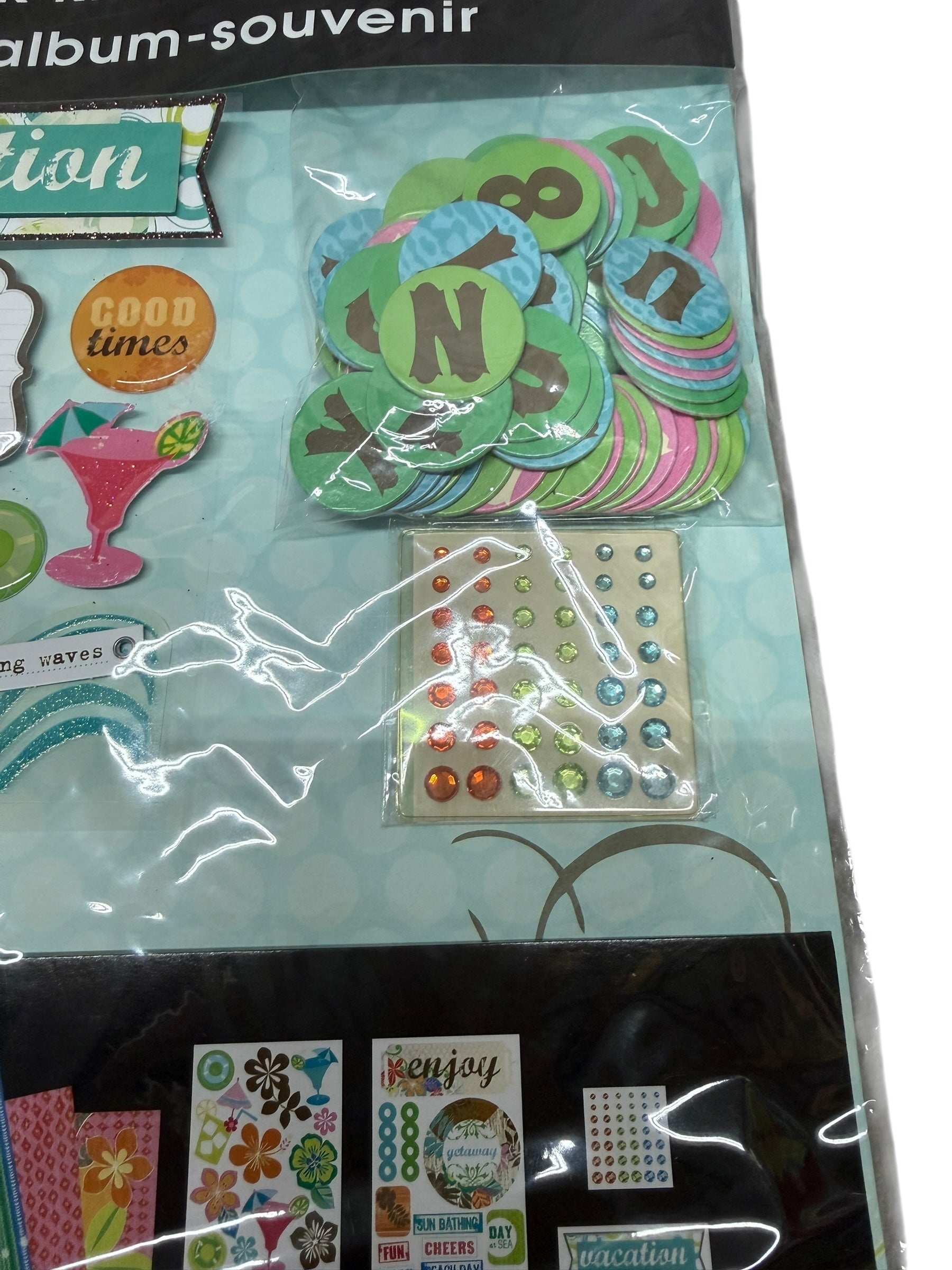 2010 Me & My Big Ideas Scrapbook Kit VACATION